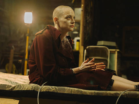 paolanarealtrans twitter - Emma Stone em cena do filme 